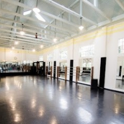 Latin Dance Center Walmir Secchi