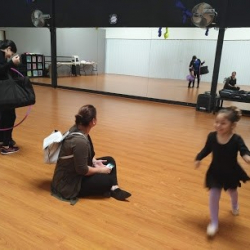 Dance Factory Escala