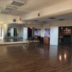 Professional Artistic School of Dance ' Fly-in-Dance'