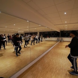 Groove Dance Classes