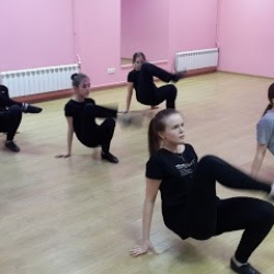 Танцевальная студия 'Mix'