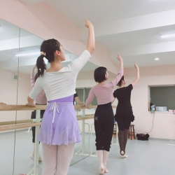 グランディールバレエアカデミー