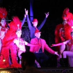 Studios 'Elle Délire' devenu CABARET La Cour Royale Var