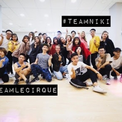 Lớp học dạy nhảy hiện đại cơ bản