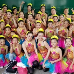 マユ ティンク バレエスタジオ