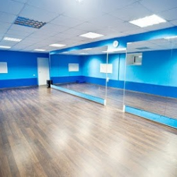 Школа танцев Movement