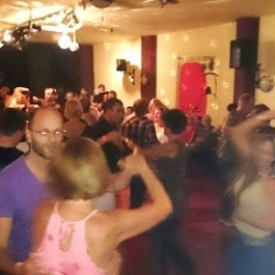 Belinda Brandl - Dancing School Salsa