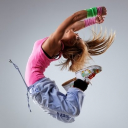 Showakademien Väst AB