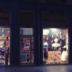 Glace Danse (articles et chaussures de danse latines, standard, tango...)