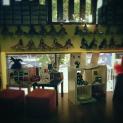 Shoes, clothes and accessories for dancing Aita