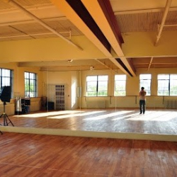 Productions De Danse Caroline Paré (Les)